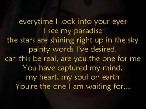 Tariq Jee Surili Akhiyon Wale Lyrics on Screen Veer.flv