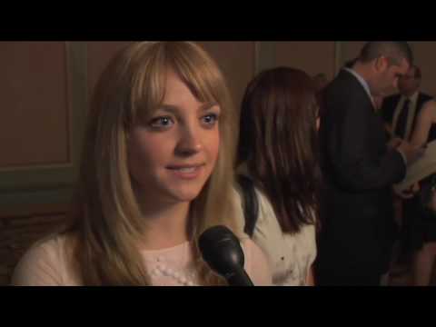 Abby Elliott - Saturday Night Live - Coming Up With The Skits Abby Elliott - Saturday Night Live - Coming Up With The Skits