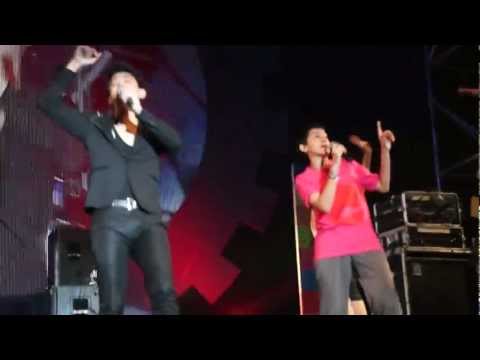 ไม่รักก็บ้า HD อ้อม+มอส Grammy Wonderland 5/10/55 thumb