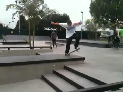 Protect your Neck w/ Sewa Kroetkov Blind Skateboards