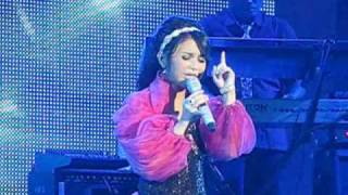 Download lagu Via Vallen Selow
