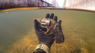 Found Possible Murder Weapon Underwater in a Shallow Urban Canal! (Police Called) Found Possible Murder Weapon Underwater in a Shallow Urban Canal! (Police Called)