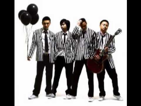 Groove Riders - ถ้าปล่อยให้เธอเดินผ่าน.flv thumb
