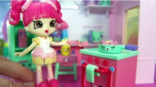 HAPPY PLACES | SHOPKINS | S3 TVC 30 | THE BIGGEST, GRANDEST MANSION EVER!