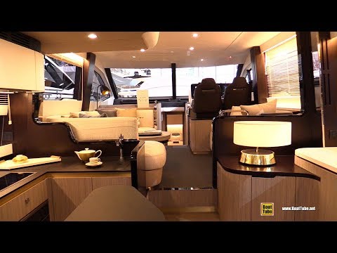 2018 Azimut 55 Yacht - Walkaround - 2018 Boot Dusseldorf Boat Show