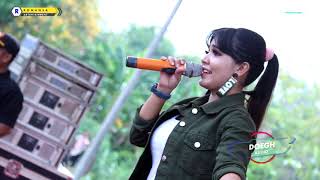 Download lagu Via Vallen Selow