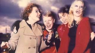 Watch Kenickie Punka video