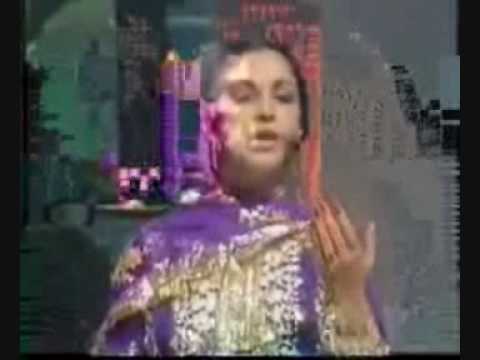 abhi to main jawan hoon ..malika pukhraj