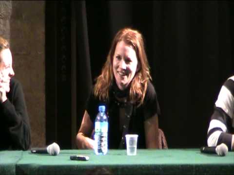 laurel holloman gay. Laurel Holloman answering fans