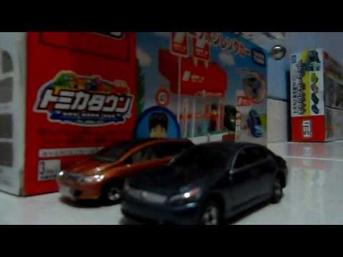 Gambar tomica unik