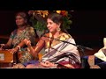 Imagen del vídeo Kaushiki Chakrabarty - A devotional bhajan in raga Bhairavi with Soumik Datta and Vijay Ghate