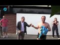 Uitreiking medailles voor de zwemvierdaagse in Het Baafje Heiloo