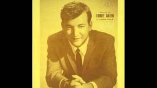 Watch Bobby Darin Eighteen Yellow Roses video