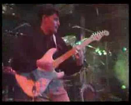 I Travel (live) Simple Minds