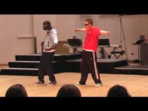 Dance Style: POPPING Locking