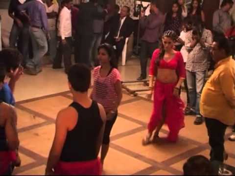 on location film of mainu ek ladki chahiye