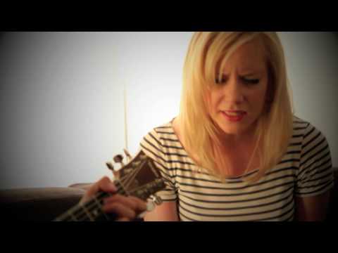 Fredrika Stahl - Fast Moving Train