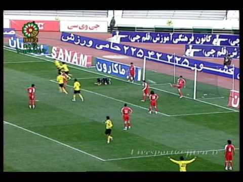 3 gole bazie Perspolis va Moghavemate Shiraz ke dar stadiume 100 hezar nafarie azadie tehran bargozar shod. In bazi ba natije 2-1 be soode teame mihman (mogh...