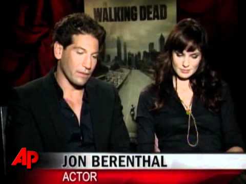 AMC Sinks Teeth Into 'The Walking Dead' Series