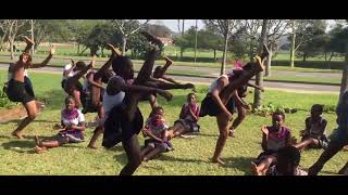 Zulu Maidens- Esahlangana Ngalo