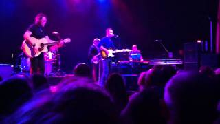 Watch Roddy Frame Back To The One video