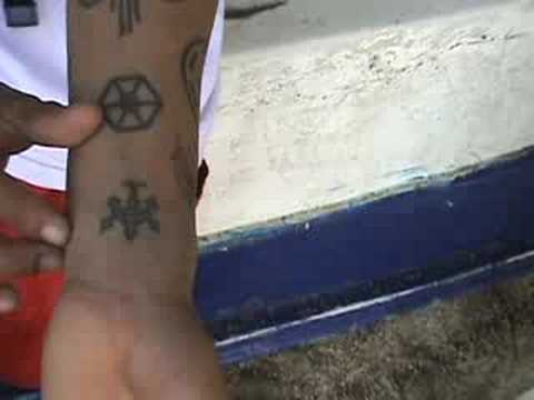 tatuaje en puerto. tatuajes puerto vallarta. El Capitan Gato del Marigalante Puerto Vallarta 