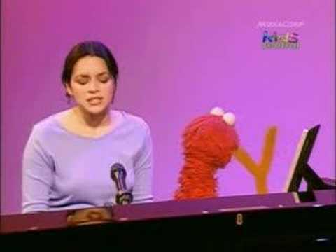 Norah Jones Sings