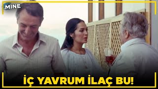 Mineyi Kıskaca Alıyorlar - Mine Filminden