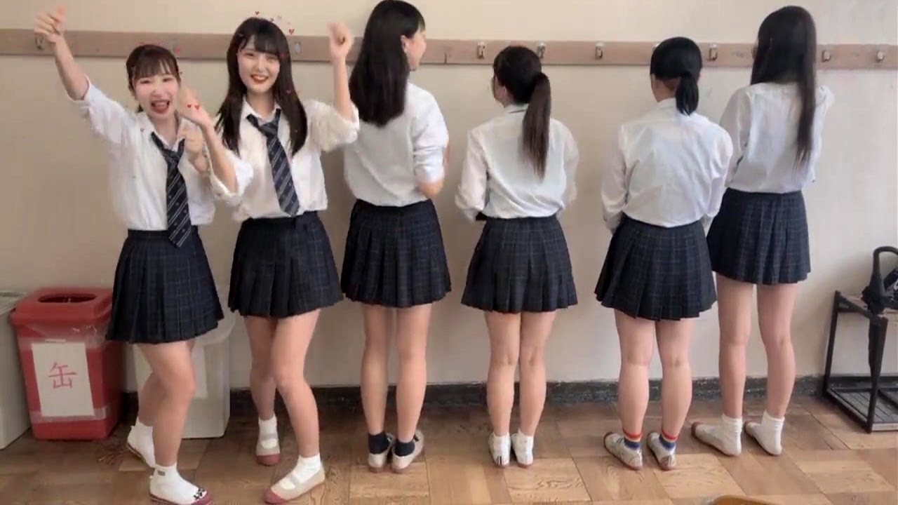 Japanese school girl dance