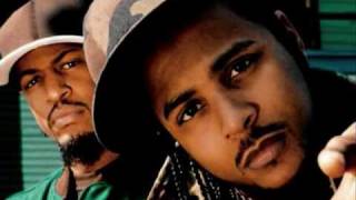 Watch Outkast 85 video
