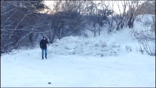 Video Spusk na proyezde Kanatnom v rayone SIZO v Barnaule zakryli dlya proyezda mashin from mediakray, Magnitny drive, Barnaul, Russia