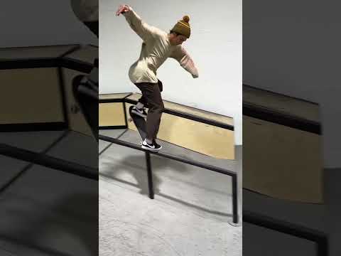 Sean malto nollie 180 switch crook rail