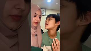 Moms Love Mom Kiss