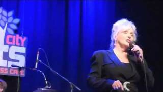 Watch Connie Smith Im Gonna Sing video