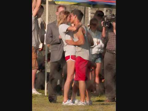 Taylor Swift and Taylor Lautner on the set of Valentines Day
