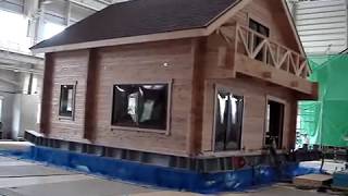 Log house in earthquake test by Japan log house association