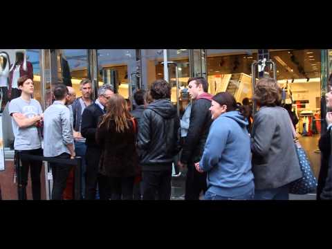 H&M Loves Music – Exclusive In-store gig with Carl Barat, Glasgow UK