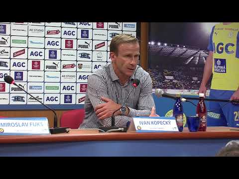 Tiskov konference hostujcho trenra po zpase Teplice - Jihlava (27.8.2017)