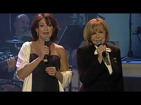 Hana Zagorová a Zlata Adamovská - Máme tu stejnou touhu hrát (Elenore) (LIVE - 2004)