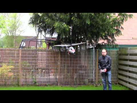 Eerste Heli vlucht in de achtertuin