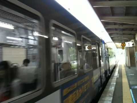 のと鉄道／和倉温泉駅で七尾行き列車