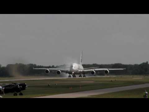 Airbus A380 Hard Landing At Oshkosh 2009