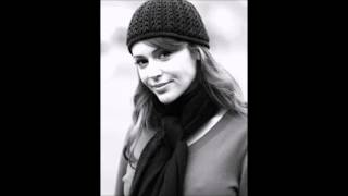 Watch Alyssa Milano Talk To Me video