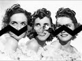 I'll Be With You In Apple Blossom Time (Recorded in 1940) - The Andrews Sisters
