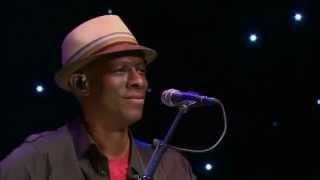 Watch Keb Mo Closer video