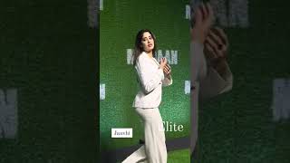 Jhanvi Kapoor Hot Scene Viral