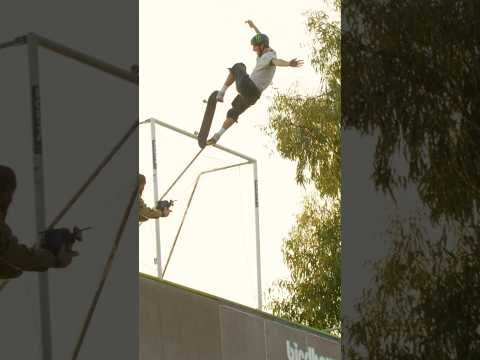 🥅 Tom Schaar’s “Vert’s not Dead” part is EPIC