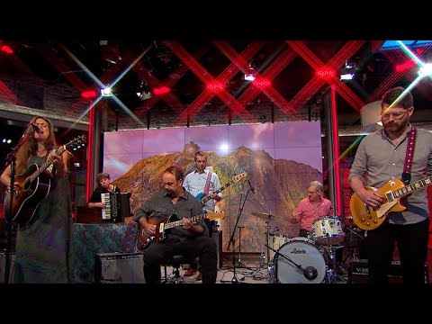 Saturday Sessions: Offa Rex performs "Flash Company"