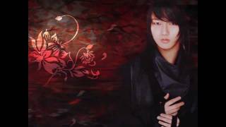 Watch Yesung Love Really Hurts video