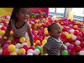 Kenzo Mandi Bola di Playground sambil melatih Motorik Halus dan Belajar Warna dan Berhitung download mp3 dan video Kenzo Mandi Bola di Playground sambil melatih Motorik Halus dan Belajar Warna dan Berhitung